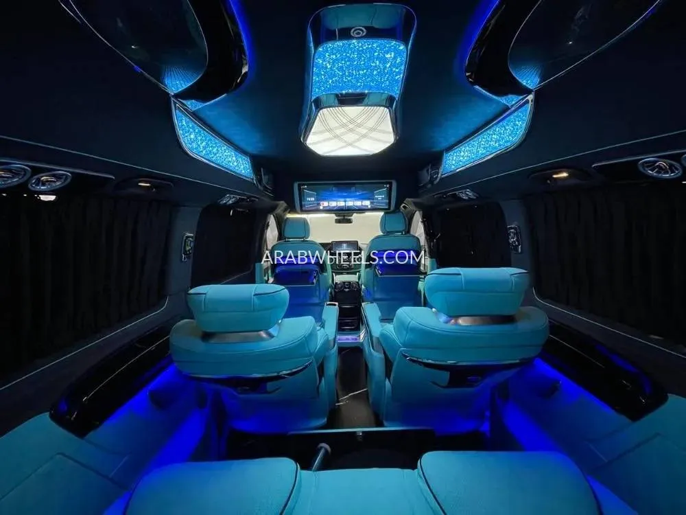 Mercedes Benz Vito 2018 for Sale in Dubai Image-11