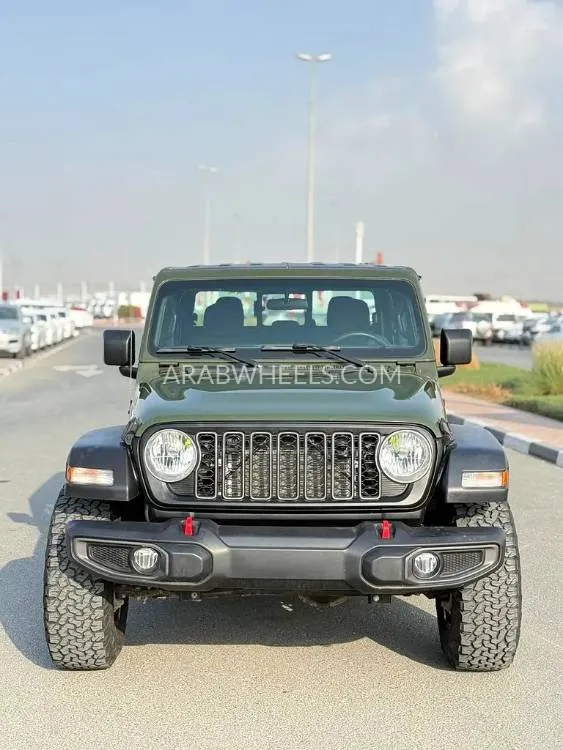جيب غلادياتور 2022 for Sale in دبي Image-12