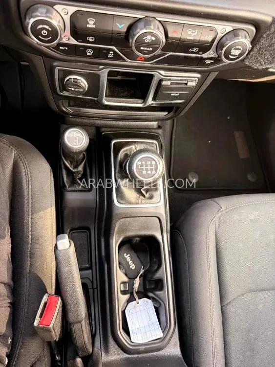 جيب غلادياتور 2022 for Sale in دبي Image-19