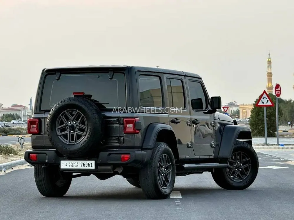 Jeep Wrangler 2024 for Sale in Sharjah Image-7