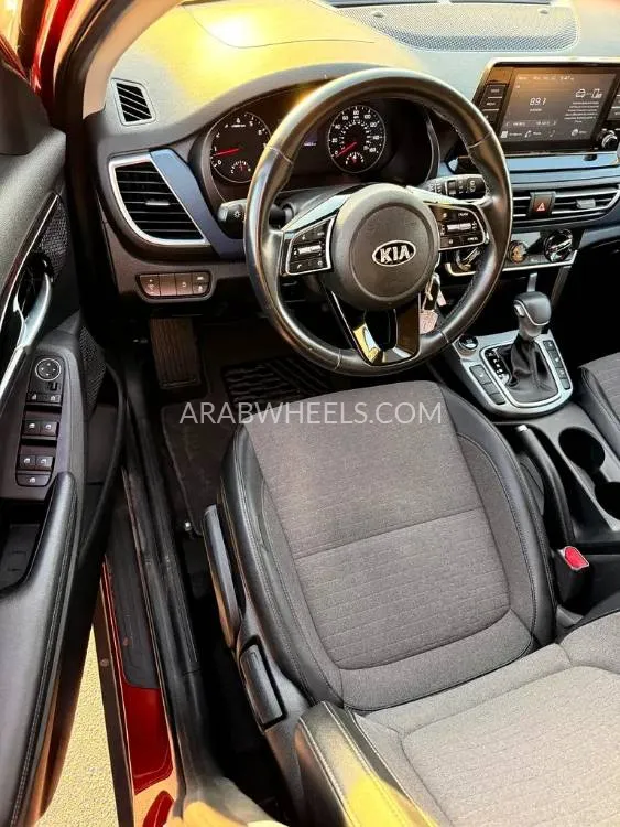 Kia Seltos 2020 for Sale in Dubai Image-6