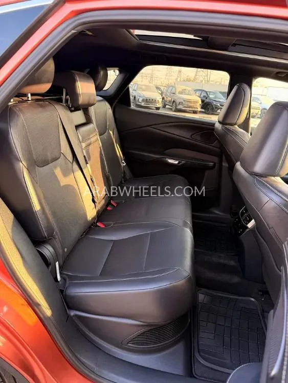 Lexus RX 2023 for Sale in Dubai Image-12