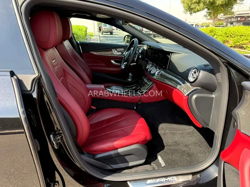 Mercedes Benz CLS Class 2021 for Sale in Dubai Image-2