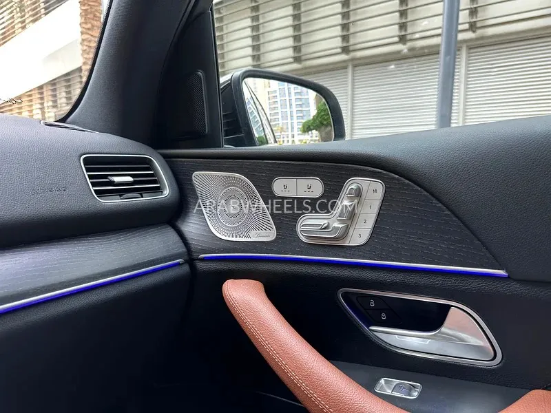 Mercedes Benz GLE Class 2022 for Sale in Dubai Image-10