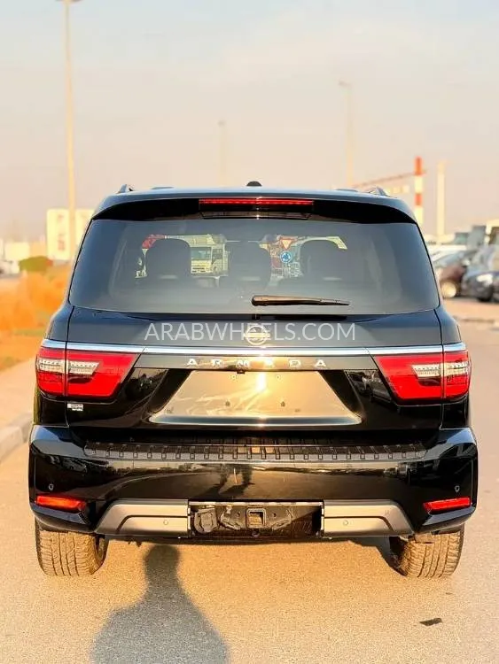 Nissan Armada 2022 for Sale in Dubai Image-3