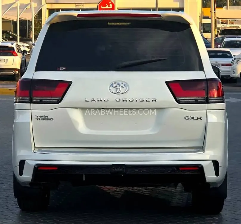 Toyota Land Cruiser 2015 for Sale in Sharjah Image-10