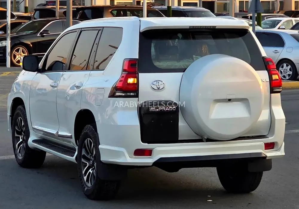 Toyota Land Cruiser Prado 2013 for Sale in Sharjah Image-13