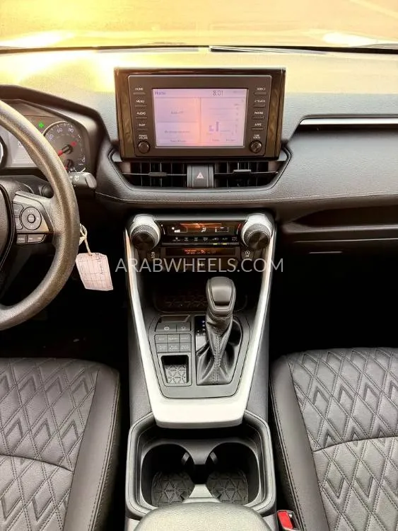 Toyota Rav4 2019 for Sale in Dubai Image-7