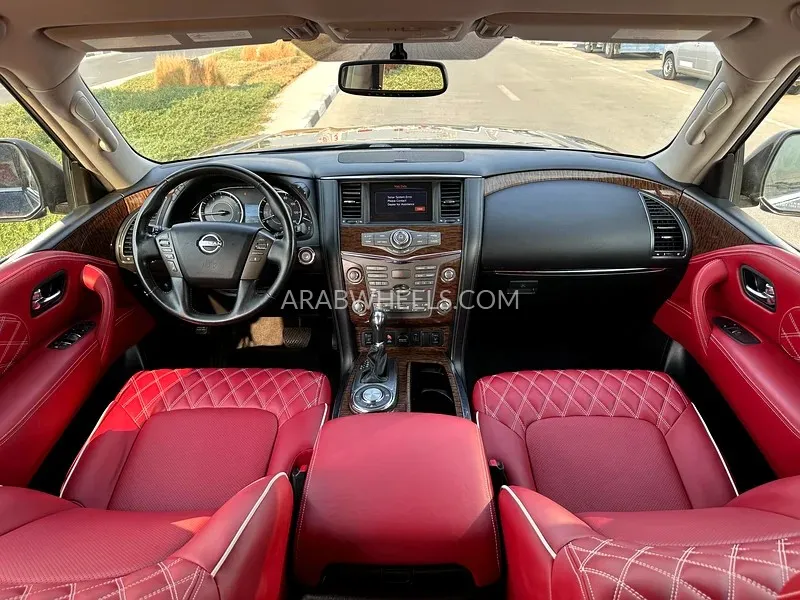 Nissan Armada 2019 for Sale in Dubai Image-5