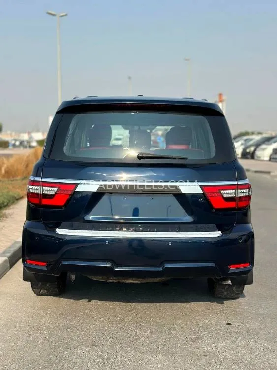 Nissan Armada 2019 for Sale in Dubai Image-15