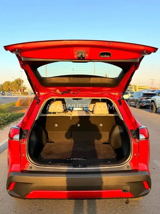 Toyota Corolla Cross 2022 for Sale in Dubai Image-10