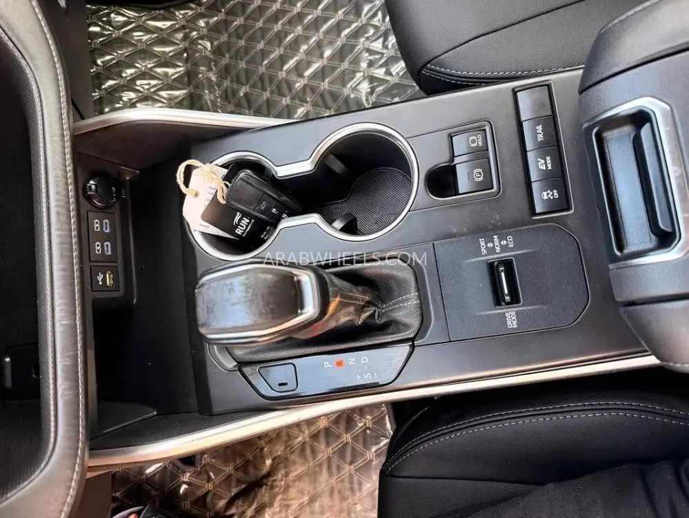 تويوتا جراند هايلاندر 2022 for Sale in دبي Image-4