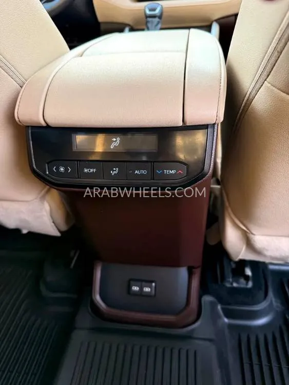 تويوتا جراند هايلاندر 2022 for Sale in دبي Image-4