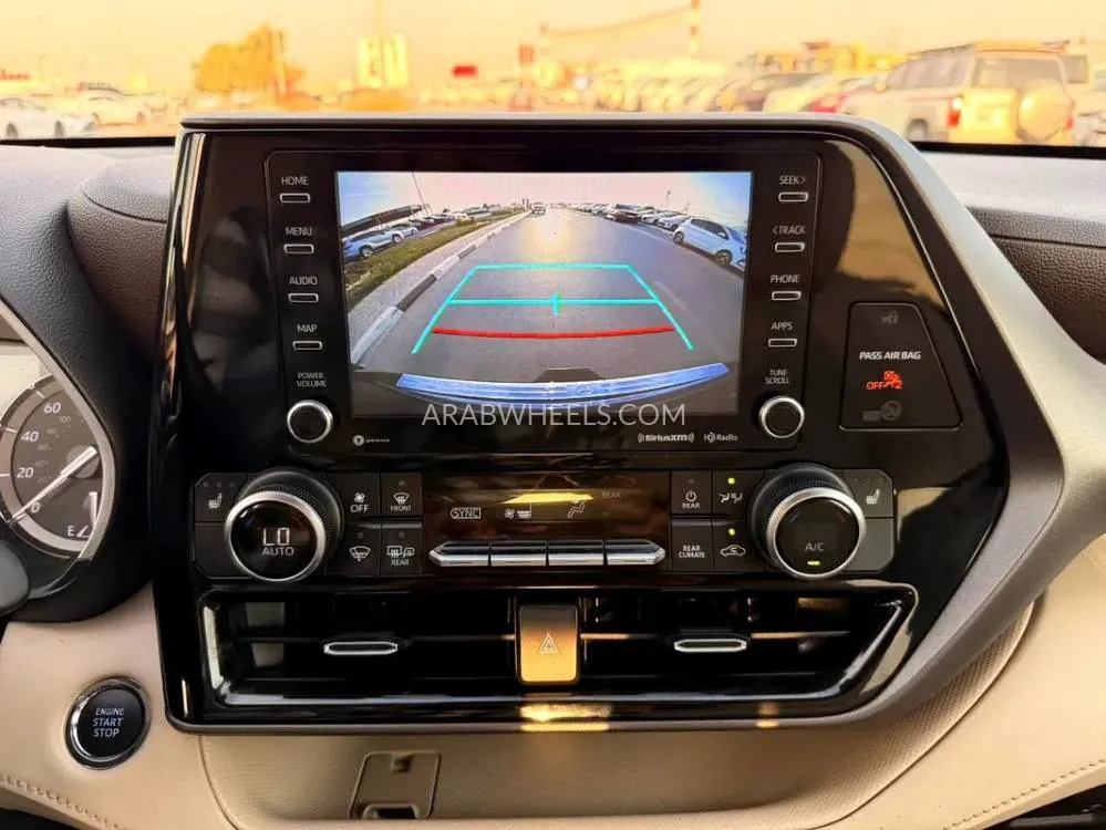 تويوتا جراند هايلاندر 2022 for Sale in دبي Image-12