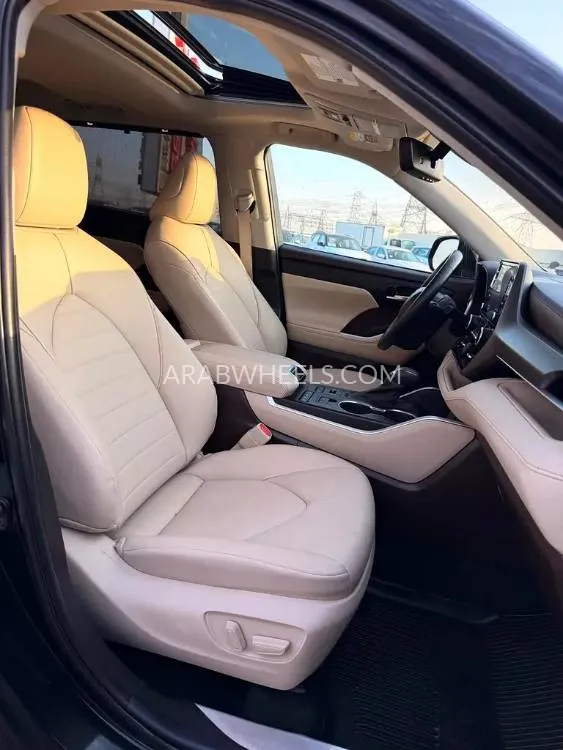 تويوتا جراند هايلاندر 2022 for Sale in دبي Image-15