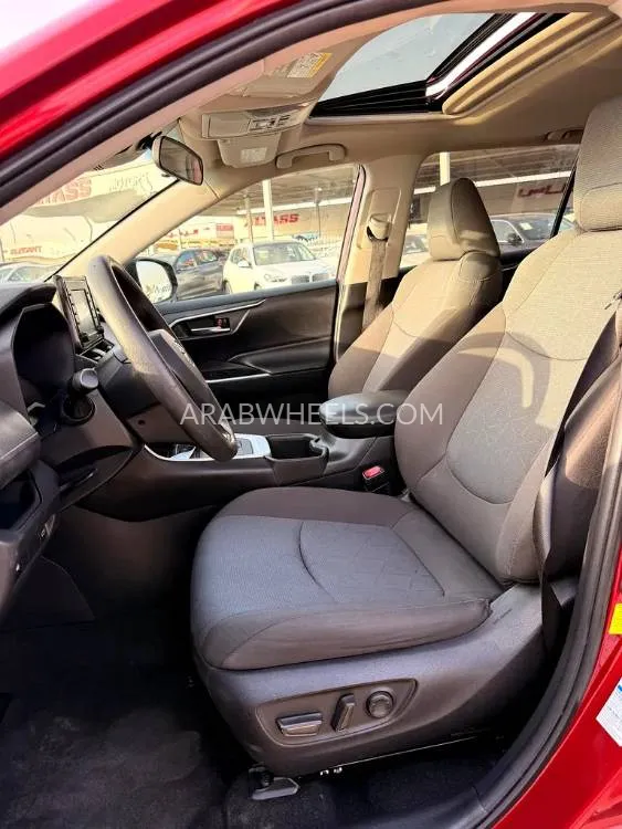 Toyota Rav4 2022 for Sale in Dubai Image-18