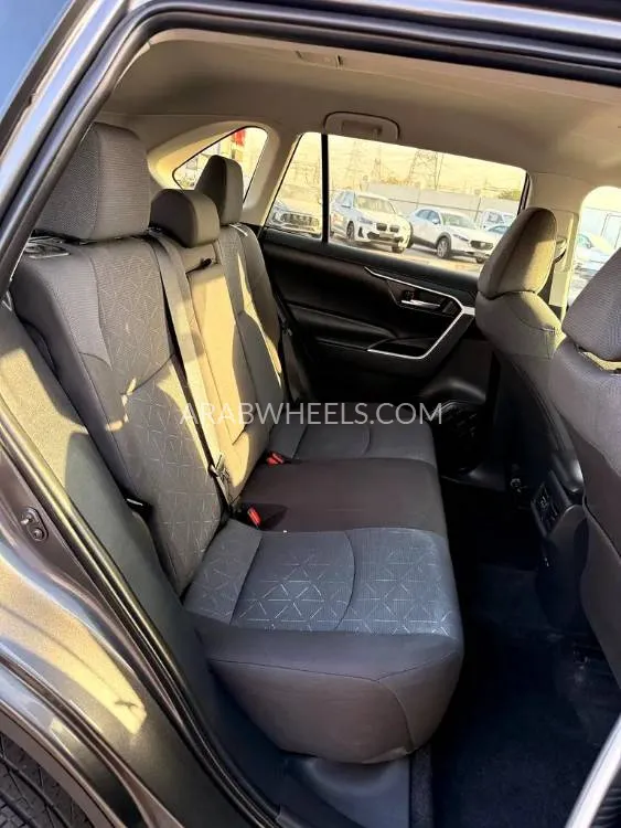 تويوتا راف 4 2025 for Sale in دبي Image-10