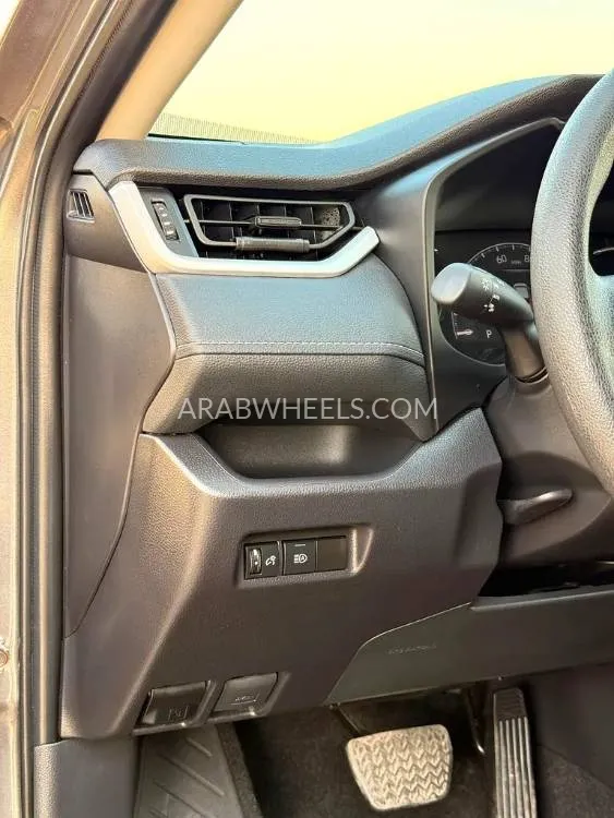 تويوتا راف 4 2025 for Sale in دبي Image-16