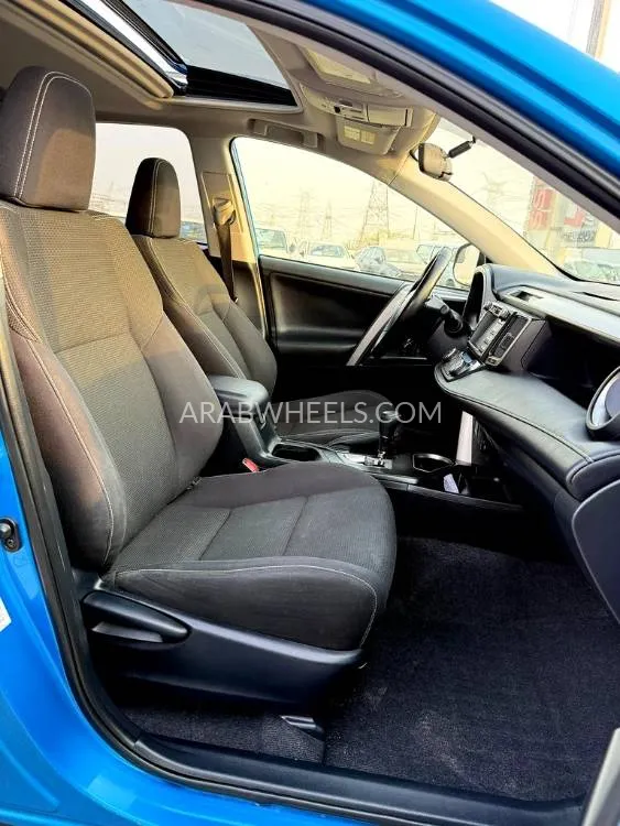 Toyota Rav4 2016 for Sale in Dubai Image-7