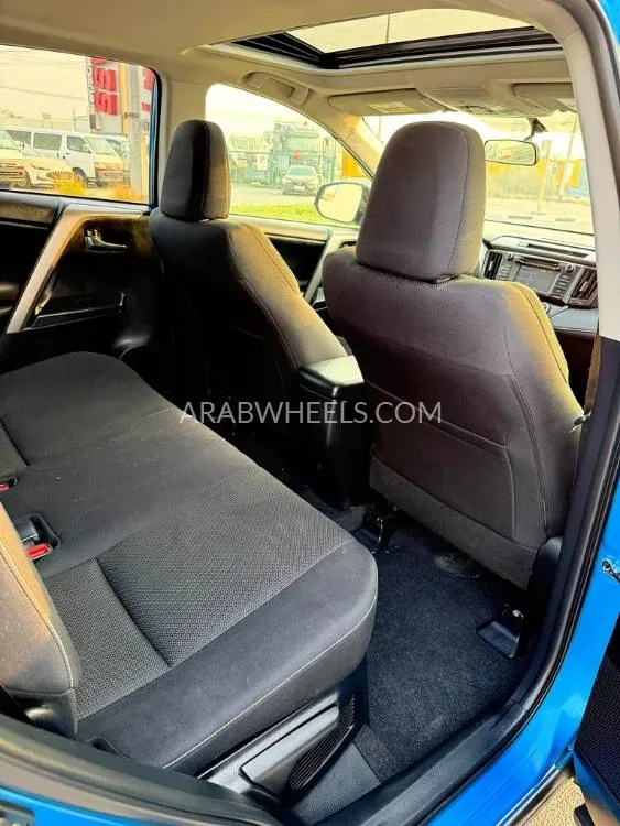 Toyota Rav4 2016 for Sale in Dubai Image-14