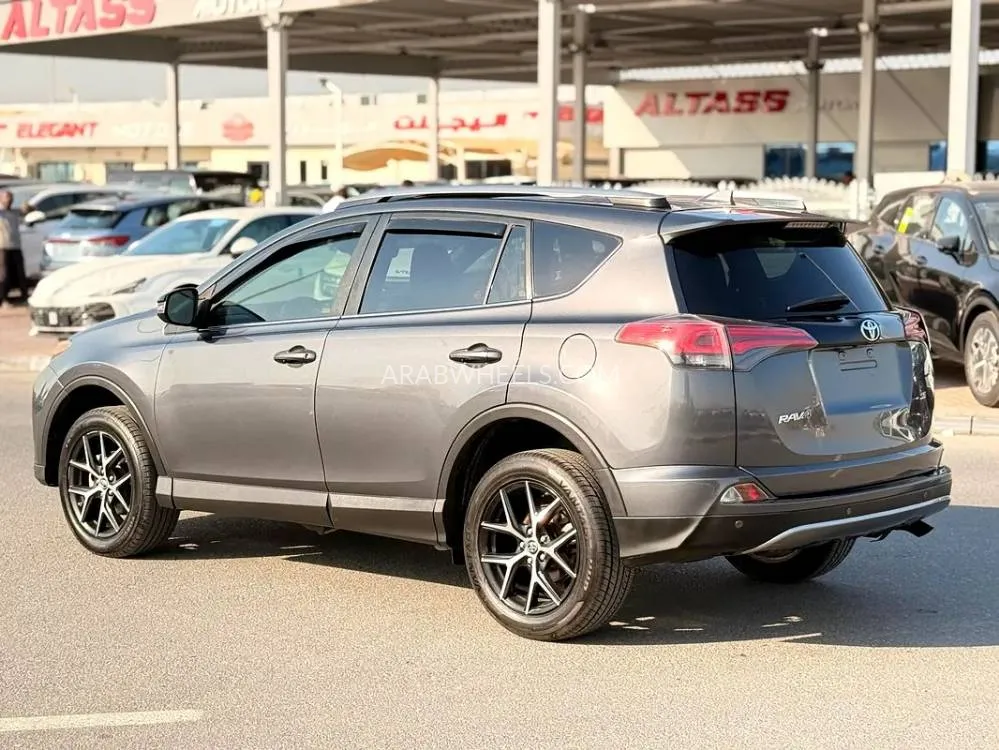 Toyota Rav4 2018 for Sale in Dubai Image-20