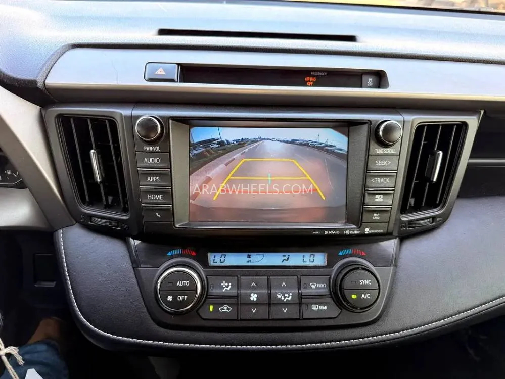 Toyota Rav4 2018 for Sale in Dubai Image-2