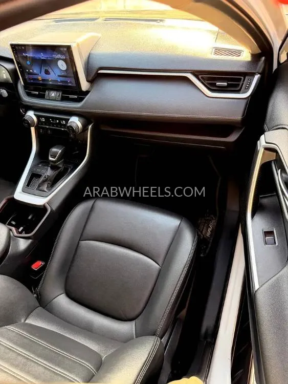 تويوتا راف 4 2023 for Sale in دبي Image-15