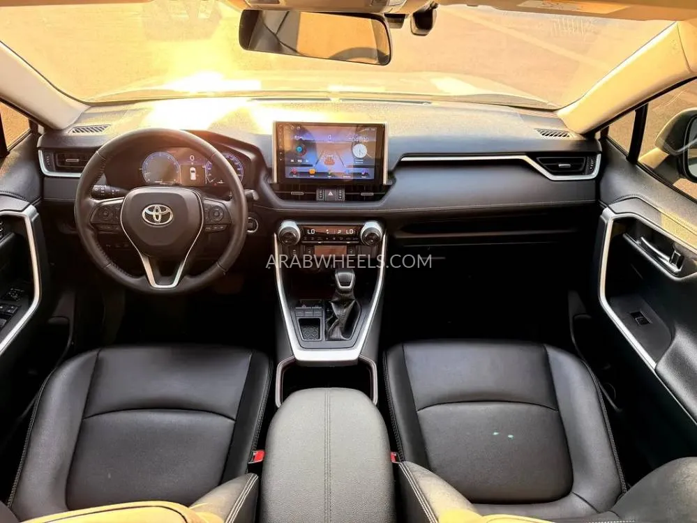 تويوتا راف 4 2023 for Sale in دبي Image-20