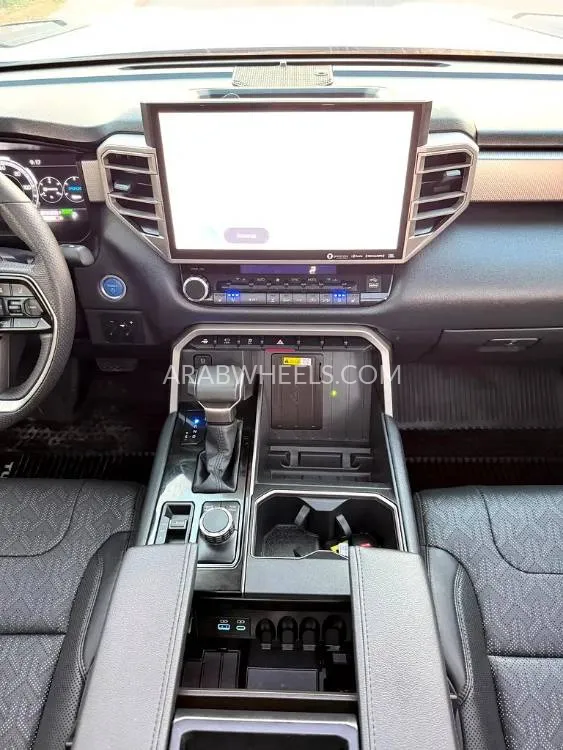Toyota Tundra 2024 for Sale in Dubai Image-8