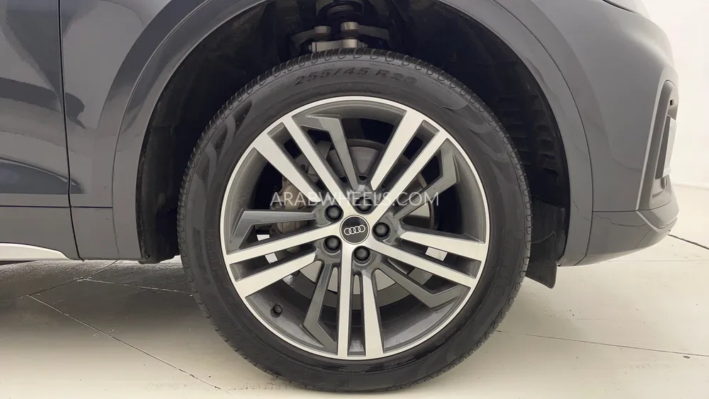 Audi Q5 2024 for Sale in Dubai Image-10