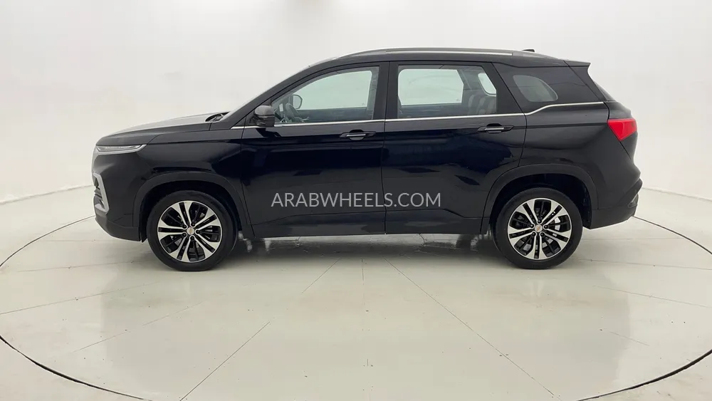 Chevrolet Captiva 2023 for Sale in Dubai Image-6