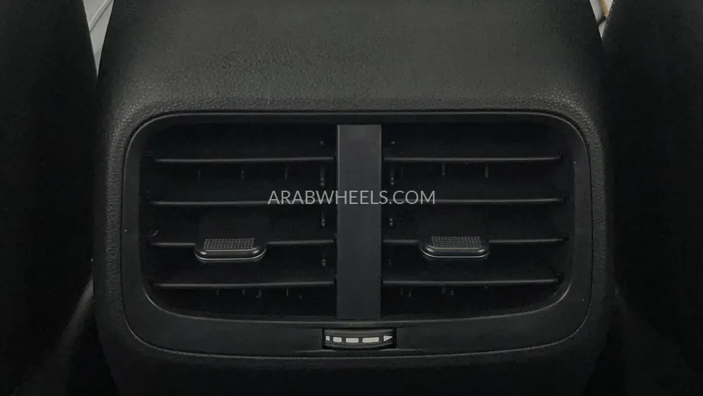 Chevrolet Captiva 2023 for Sale in Dubai Image-25