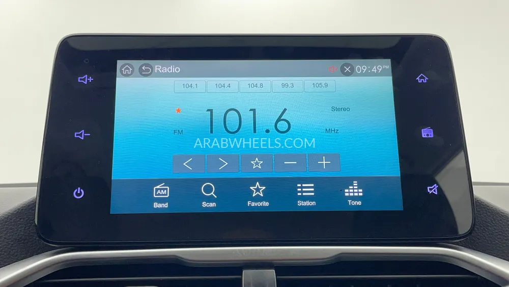 Chevrolet Captiva 2023 for Sale in Dubai Image-33