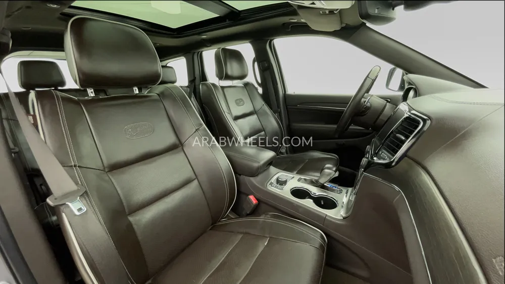 Jeep Grand Cherokee 2019 for Sale in Dubai Image-26