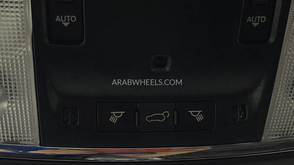 Jeep Grand Cherokee 2019 for Sale in Dubai Image-47