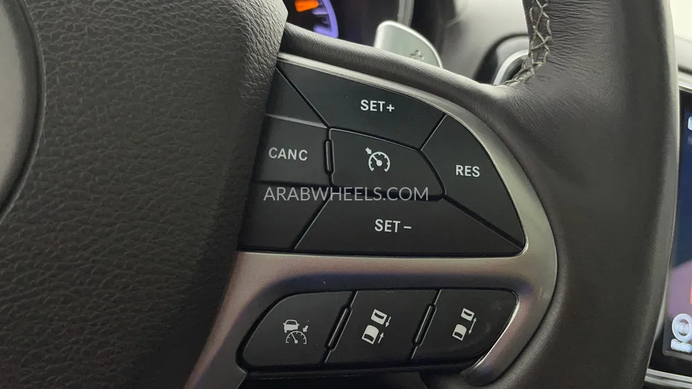 Jeep Grand Cherokee 2019 for Sale in Dubai Image-51