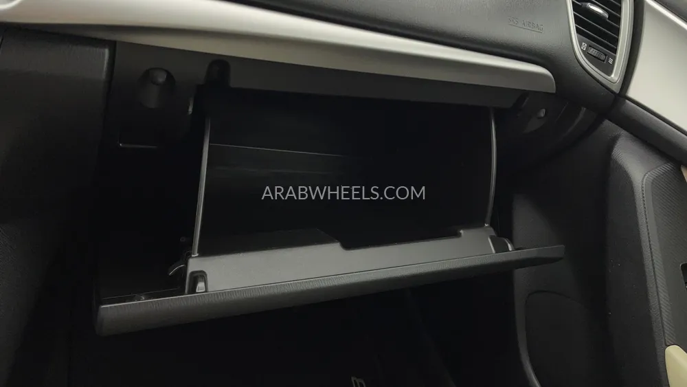 Mazda 3 2018 for Sale in Dubai Image-28