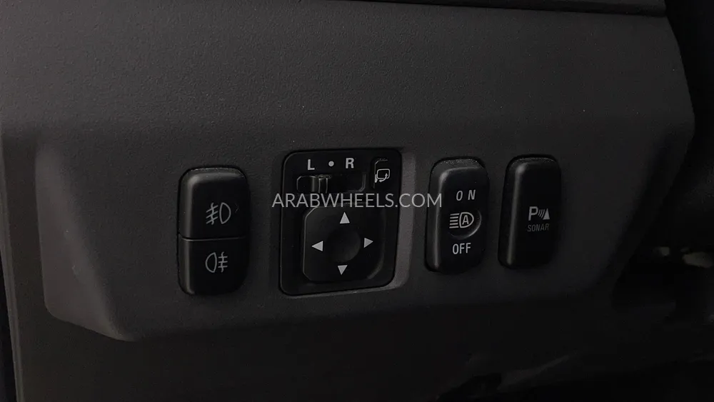 Mitsubishi Pajero 2020 for Sale in Dubai Image-39