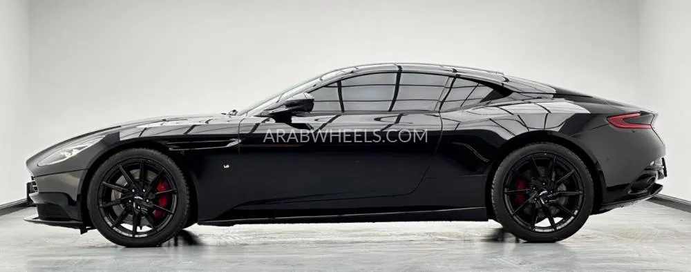Aston Martin DB11 2017 for Sale in Dubai Image-8