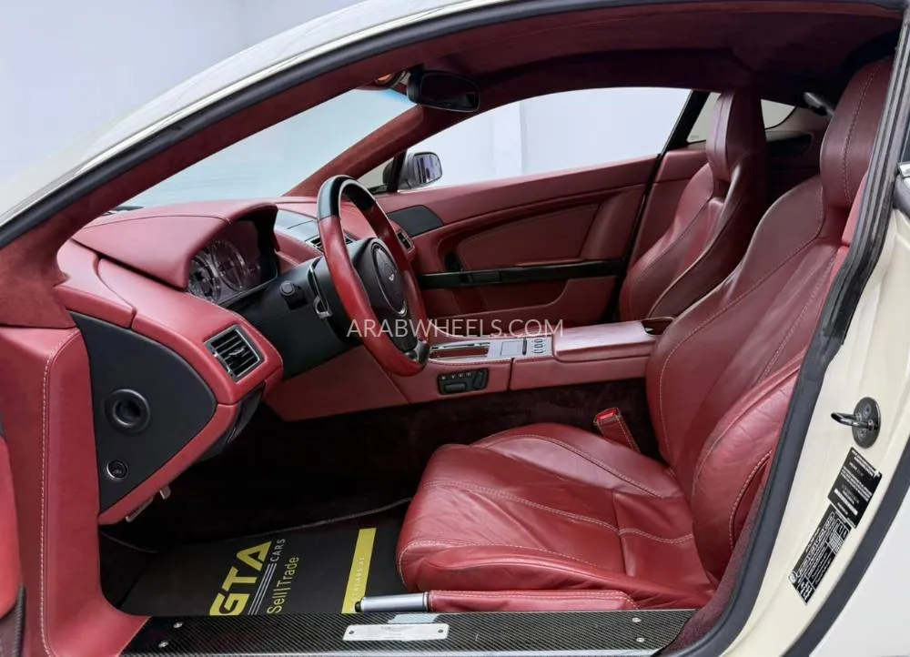 Aston Martin Vantage 2007 for Sale in Dubai Image-8