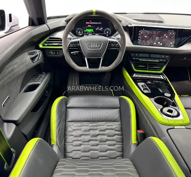 أودي إي-ترون 2023 for Sale in دبي Image-8