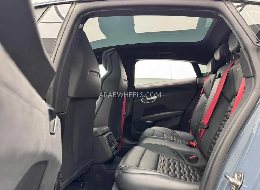 أودي إي-ترون GT 2023 for Sale in دبي Image-13