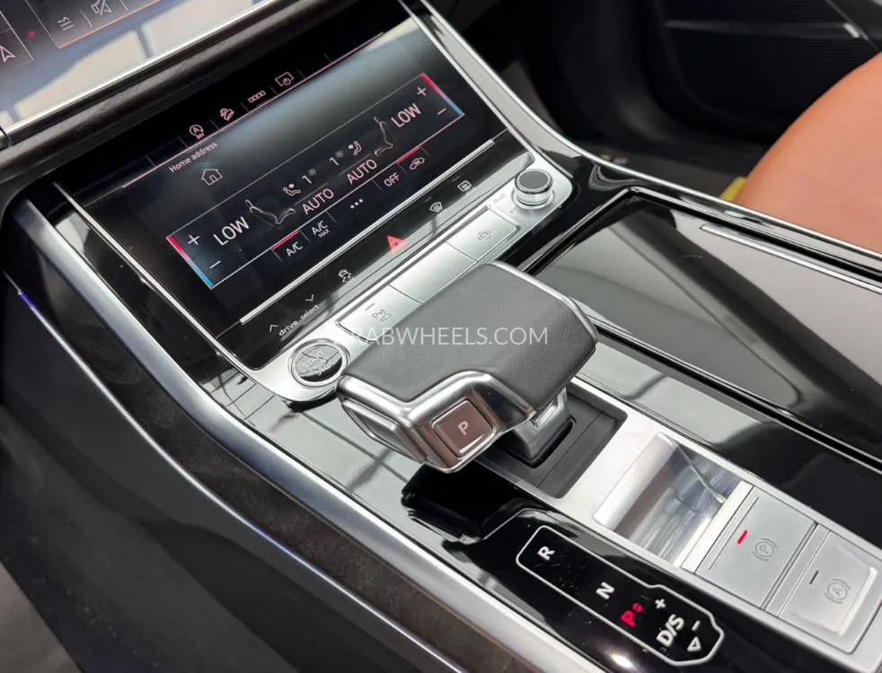 Audi Q8 2023 for Sale in Dubai Image-10