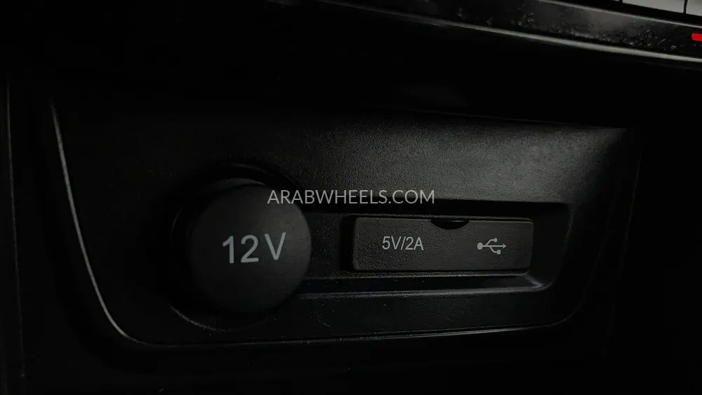 Chevrolet Captiva 2023 for Sale in Dubai Image-47