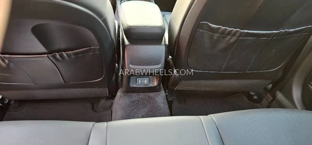 Kia K5 2025 for Sale in Ajman Image-15