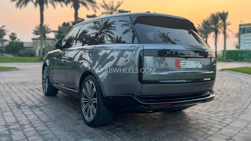 Land Rover Range Rover 2023 for Sale in Dubai Image-7