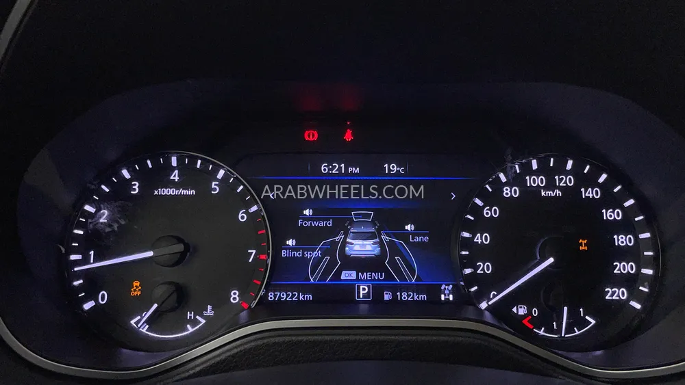 Nissan Xterra 2021 for Sale in Dubai Image-52