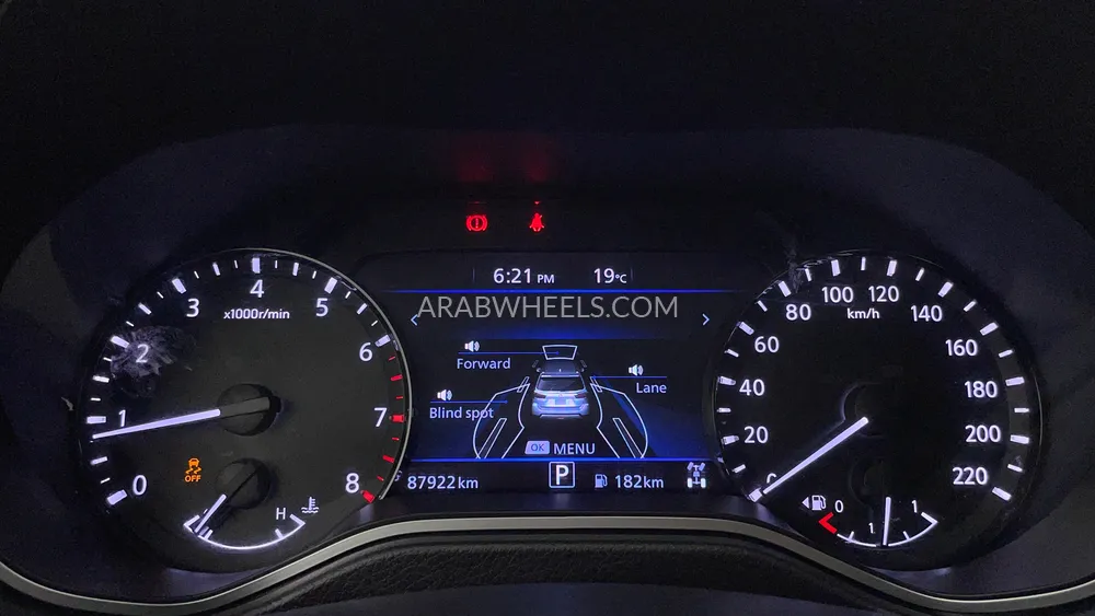 Nissan Xterra 2021 for Sale in Dubai Image-54