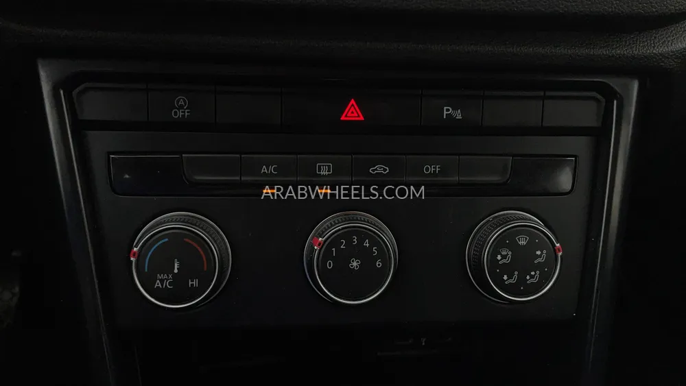 Volkswagen T Roc 2021 for Sale in Dubai Image-36