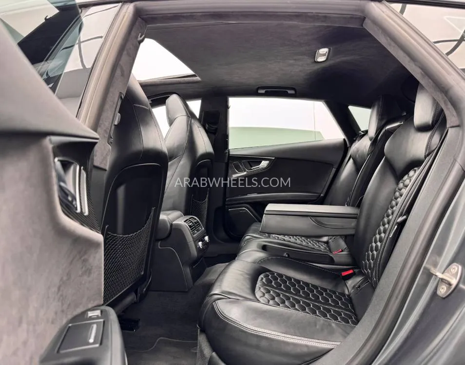 Audi RS 7 2016 for Sale in Dubai Image-13